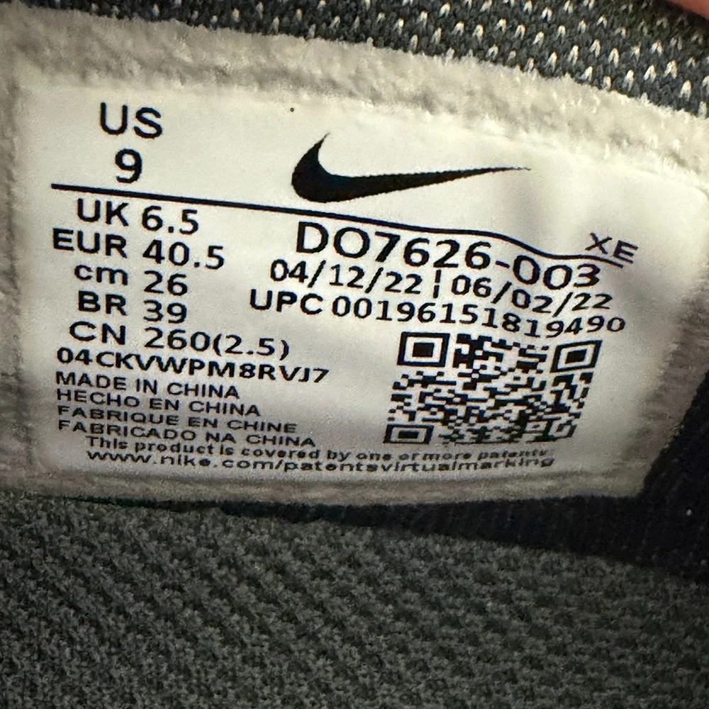 Nike Air Zoom Pegasus 39 Shield Womens Running Shoes White Purple DO7626 003 Sz9